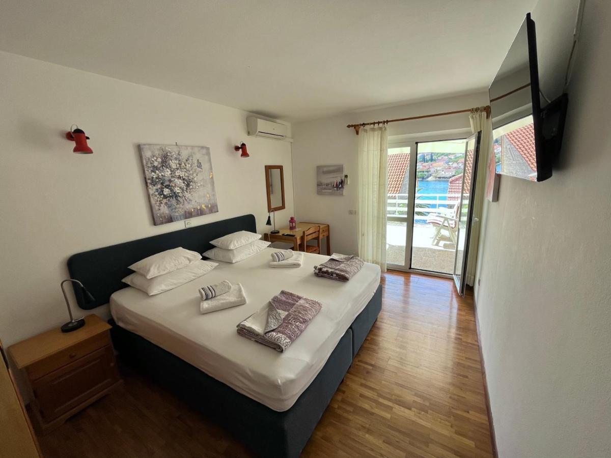 Apartments Suda Lumbarda Ngoại thất bức ảnh
