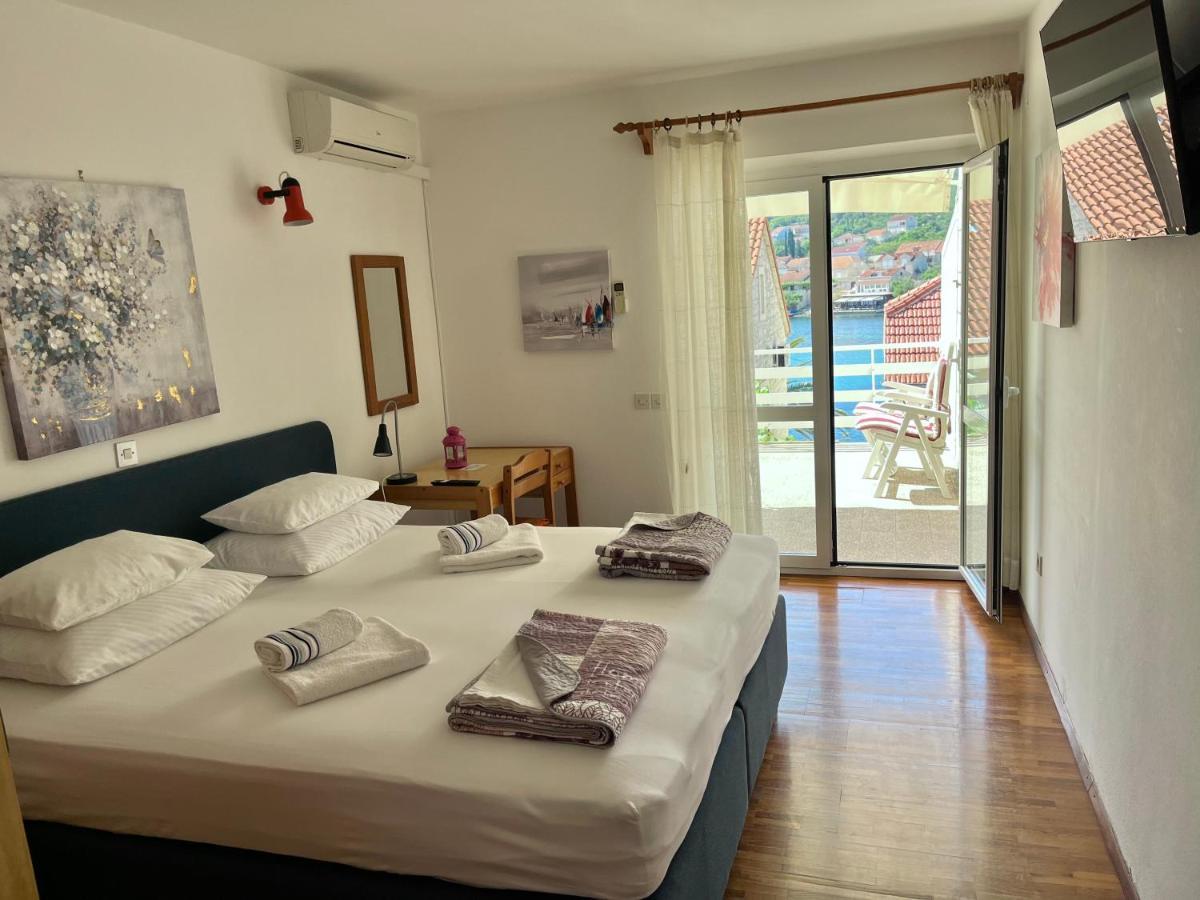 Apartments Suda Lumbarda Ngoại thất bức ảnh