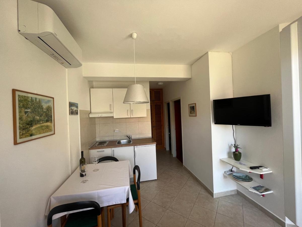 Apartments Suda Lumbarda Ngoại thất bức ảnh