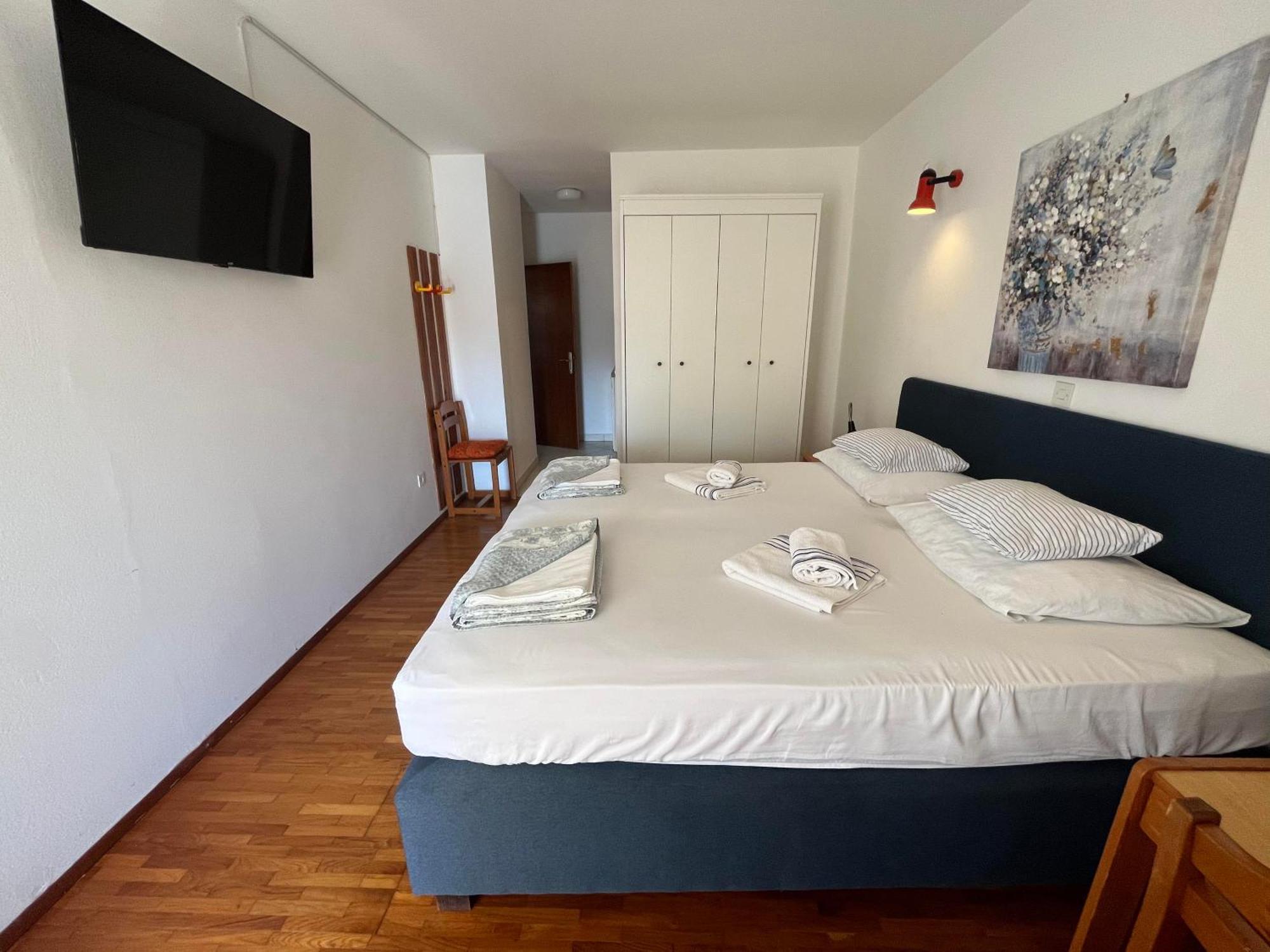 Apartments Suda Lumbarda Ngoại thất bức ảnh