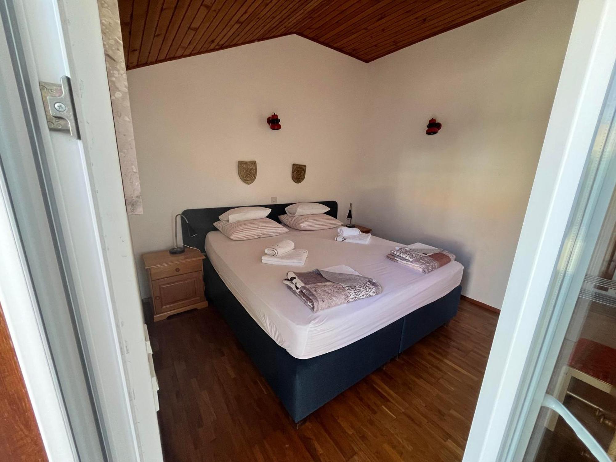 Apartments Suda Lumbarda Ngoại thất bức ảnh