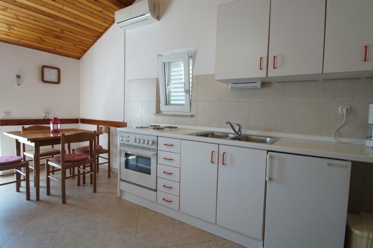 Apartments Suda Lumbarda Ngoại thất bức ảnh
